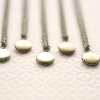 Vintage Tiny Brass Locket Necklace // Bridesmaid Locket Necklace // Set of 5 // Maid of Honor Gifts // Vintage Rustic Wedding 